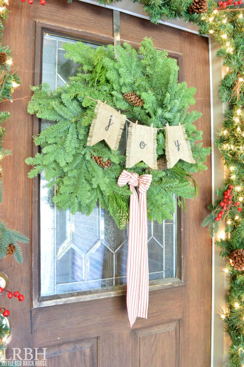 Burlap Banner Evergreen Christmas Wreath | LITTLE RED BRICK HOUSE