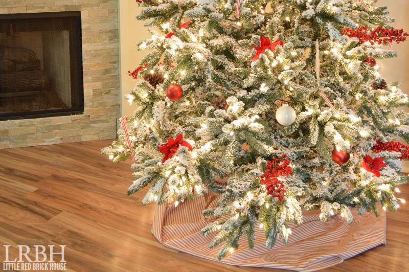 My Home Style Blog Hop: Christmas Tree Edition